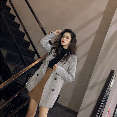 Stílusos női kockás kabát hosszú modell két színben