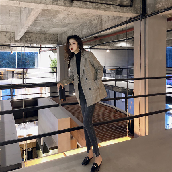 Stílusos női kockás kabát hosszú modell két színben