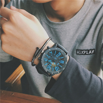 Ceas barbatesc in mai multe culori cu curea din silicon