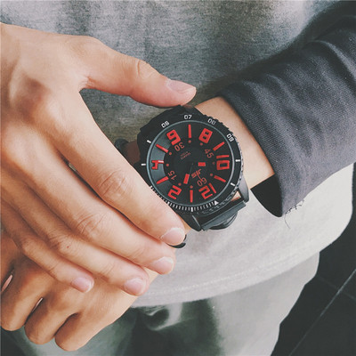 Ceas barbatesc in mai multe culori cu curea din silicon