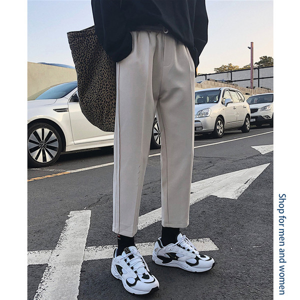 Divatos férfi nadrág két színben széles modellben