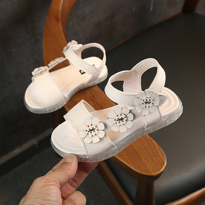 Modern gyerekszandál 3D dekorációval több színben