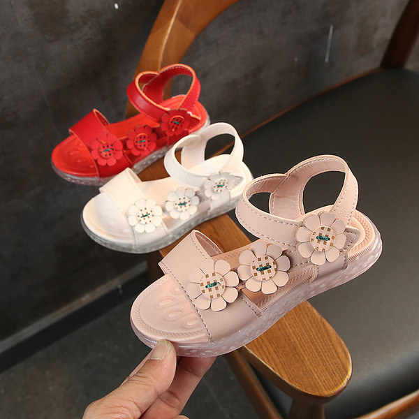 Modern gyerekszandál 3D dekorációval több színben