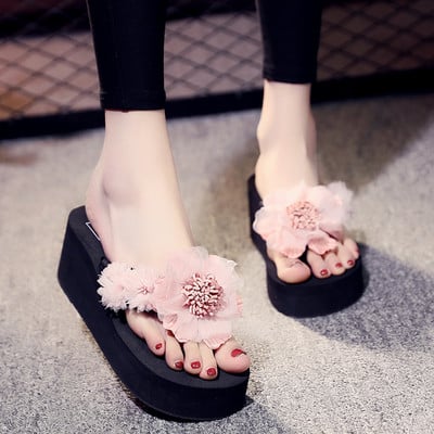 Papuci moderni de dama cu talpa inalta si element 3D in mai multe culori