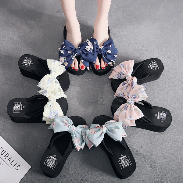 Papuci de damă cu talpă înaltă până la degete cu panglică