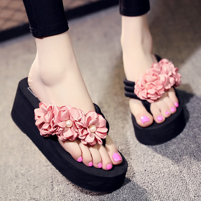 Női platform papucs 3D elemmel több színben