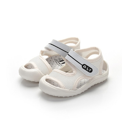 Gyermek szandál fiúknak és lányoknak négy színben