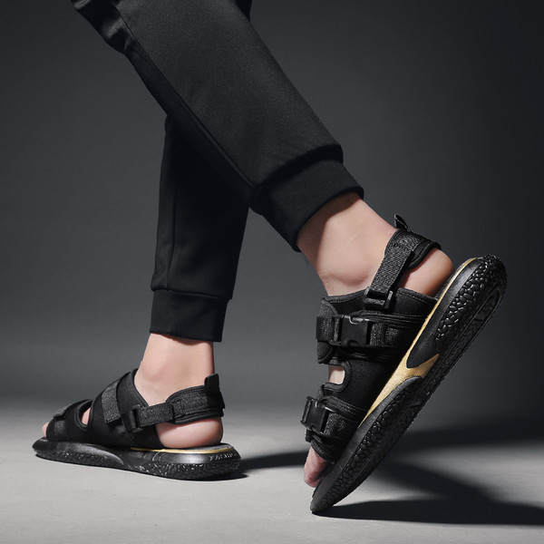 Modern férfi szandál három színben, lapos talppal