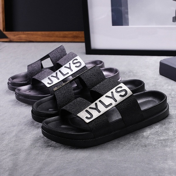 Modern férfi papucs fekete felirattal