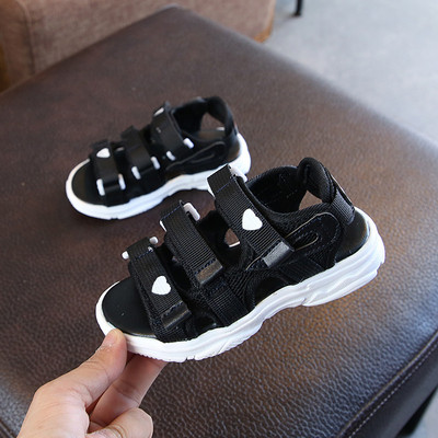 Alkalmi gyerekszandál rózsaszín, fekete és piros színben