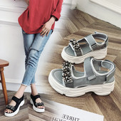 ÚJ Női szandál fekete és szürke színben folttal