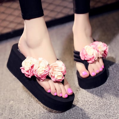 Női papucs 3D elemmel, négy színben