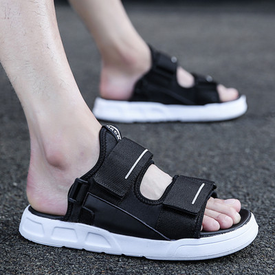 Stílusos férfi szandál több színben foltokkal