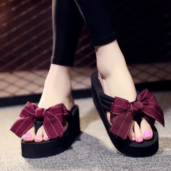 Modern női platformpapucs többféle színben