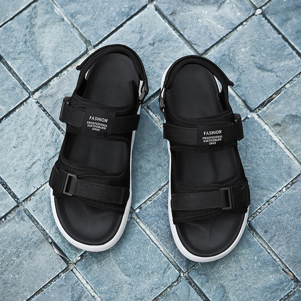 Férfi szandál három színben, lapos talppal