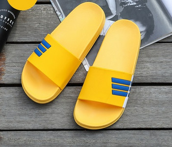 Alkalmi férfi papucs fehér szegéllyel, négy színben