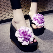 Női lábujj papucs magas talppal több színben