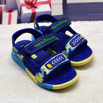 Színes gyerekszandál fiúknak két színben