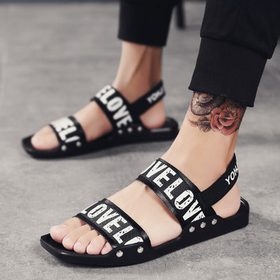 Ανδρικά σανδάλια σε δύο χρώματα με επιγραφή