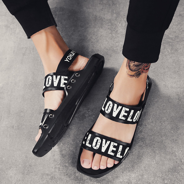 Ανδρικά σανδάλια σε δύο χρώματα με επιγραφή