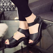 Eko bőrből készült alkalmi női szandál fehér és fekete színben