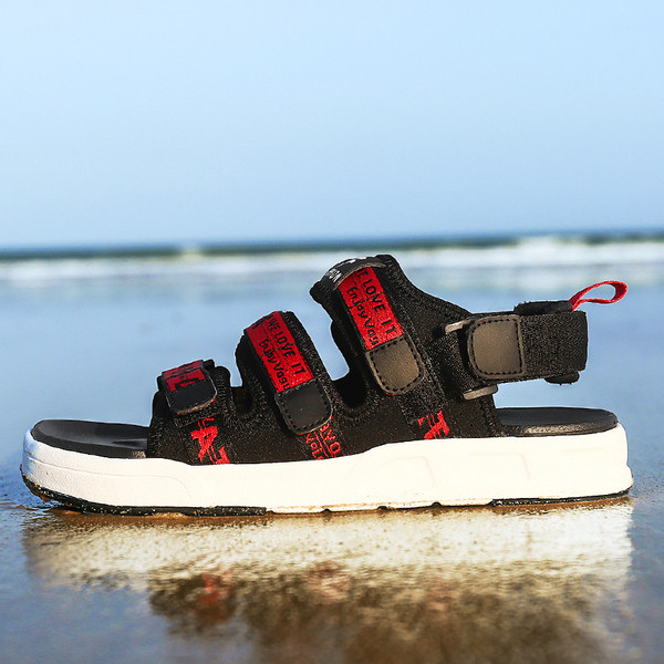 Férfi aktuális szandál több színben felirattal