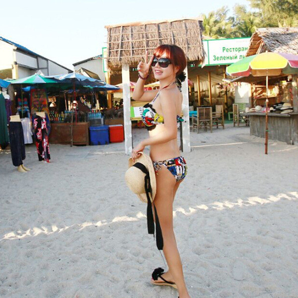 NOU costum de baie colorat din două piese