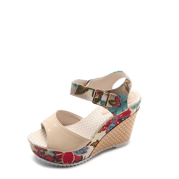 Női platformszandál különböző színekben