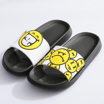 Modern papucs férfiak és nők számára, fekete-fehér színben