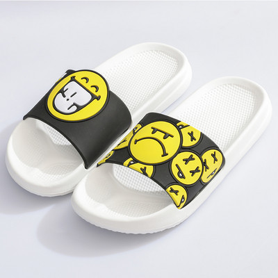 Modern papucs férfiak és nők számára, fekete-fehér színben