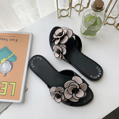 Ежедневни дамски чехли с 3D елемент в три цвята