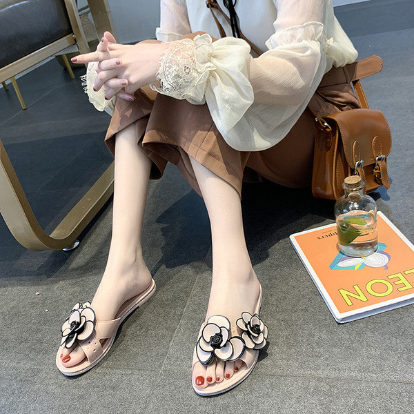 Ежедневни дамски чехли с 3D елемент в три цвята