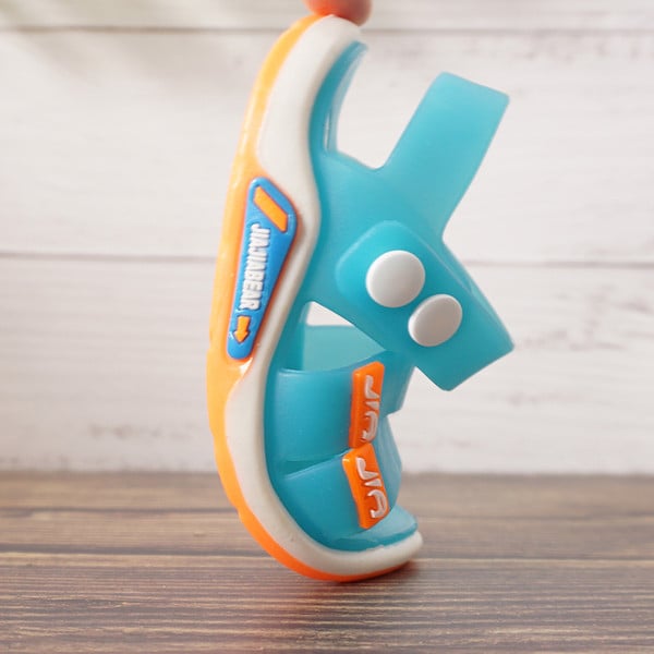 Alkalmi gyerekszandál fiúknak és lányoknak - három színben