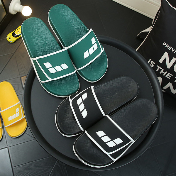 Καθημερινές παντόφλες κατάλληλες για άνδρες και γυναίκες σε διάφορα χρώματα