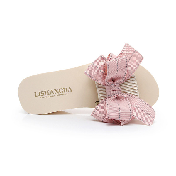 Modern női cipő több színben, szalag díszítéssel