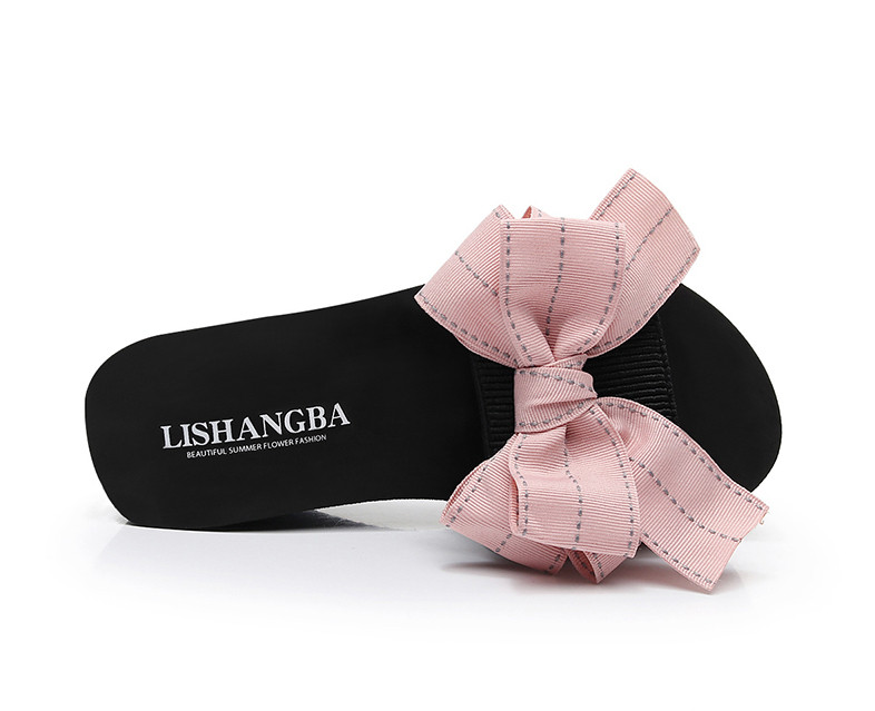 Modern női cipő több színben, szalag díszítéssel