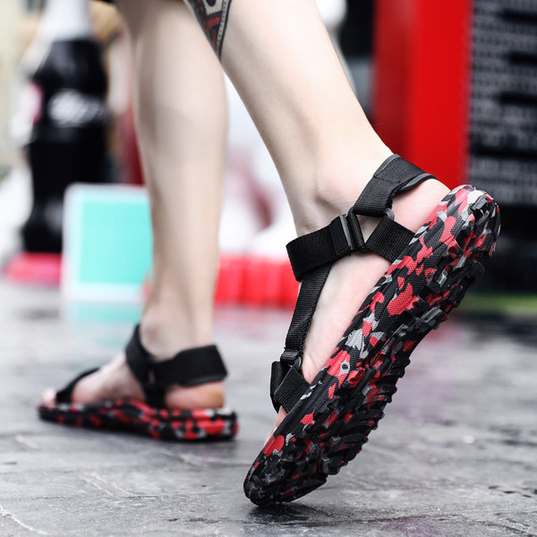 Ανδρικά σανδάλια σε μαύρο χρώμα 