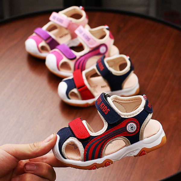 Sandale sport pentru copii in doua culori potrivite pentru fete si baieti