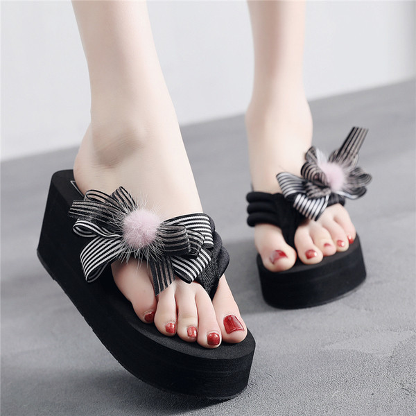 Papuci de dama moderni in doua culori