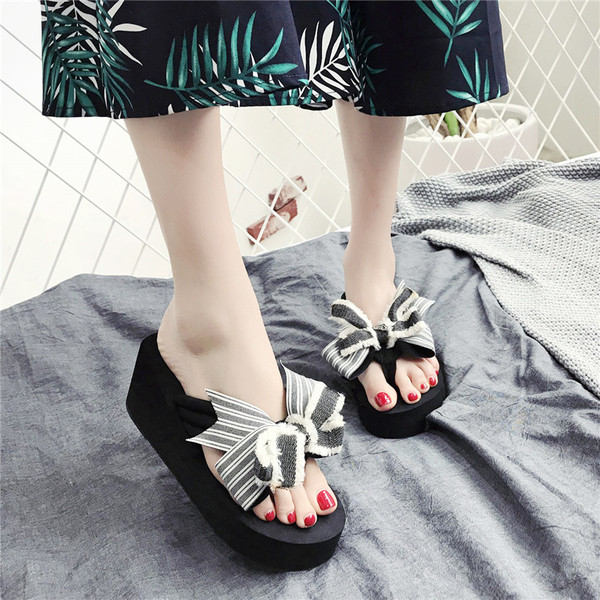 Papuci eleganti de dama cu panglica in negru si visiniu