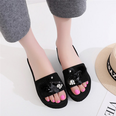 ΝΕΟ μοντέλο  μοντέρνες γυναικείες παντόφλες σε τρία χρώματα