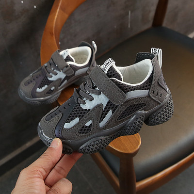 Tavaszi gyerek tornacipő lányoknak fehér és fekete színben