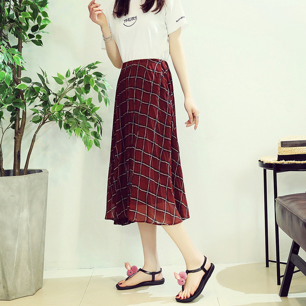 Alkalmi női szandál 3D elemmel, három színben