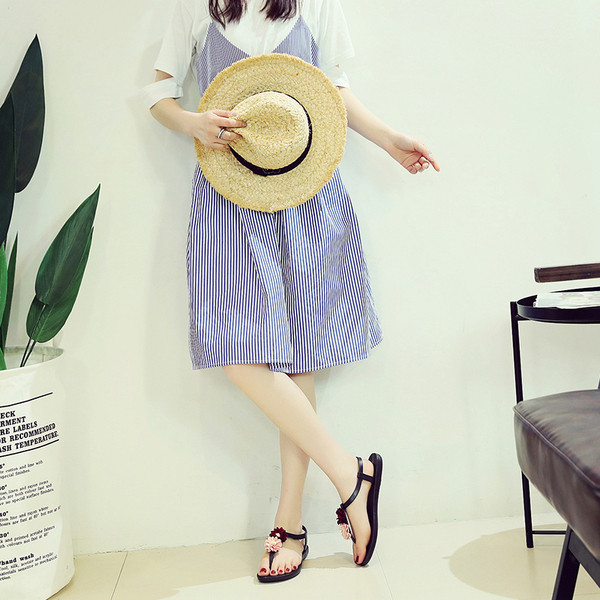 Alkalmi gumi női szandál virággal