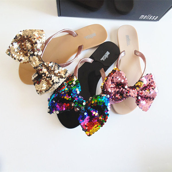 Papuci de dama decorati cu paiete in trei culori