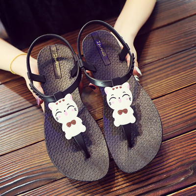 Alkalmi gumi női szandál rátéttel