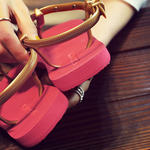 Alkalmi női gumiszandál három színben