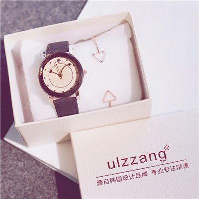 Női napi karóra öt színben