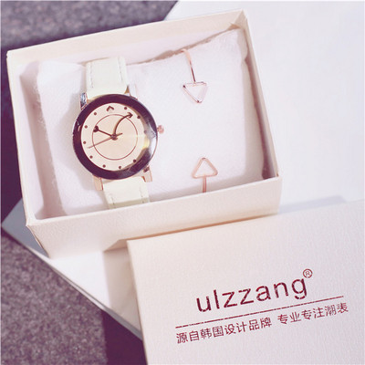 Női napi karóra öt színben