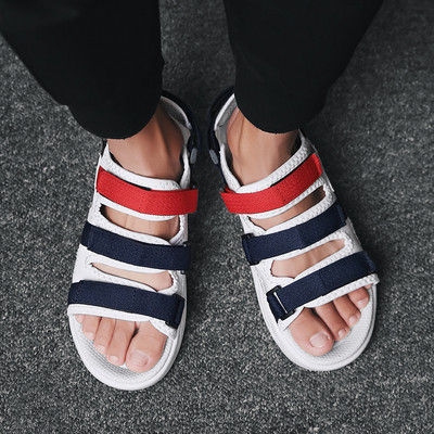 Alkalmi férfi szandál három színben matricákkal